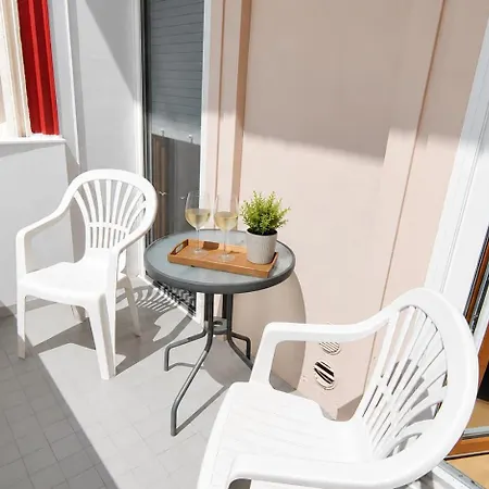 Rigoletto - Free Parking - Second Floor No Elevator - Near Center Apartment Mantova