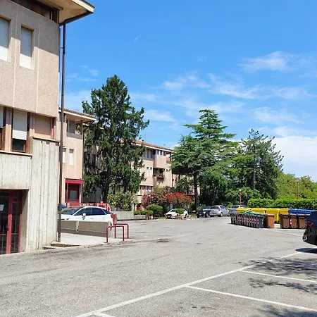 Rigoletto - Free Parking - Second Floor No Elevator - Near Center